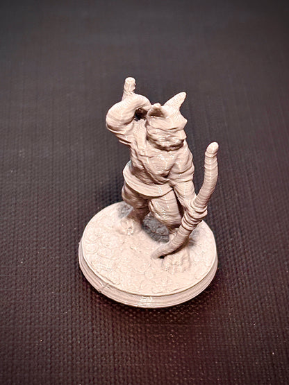 Felino Arqueiro - Vista frontal