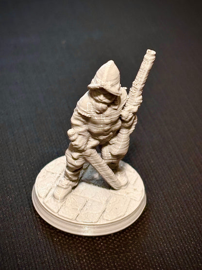 Humano Mosqueteiro com Espada - Vista frontal