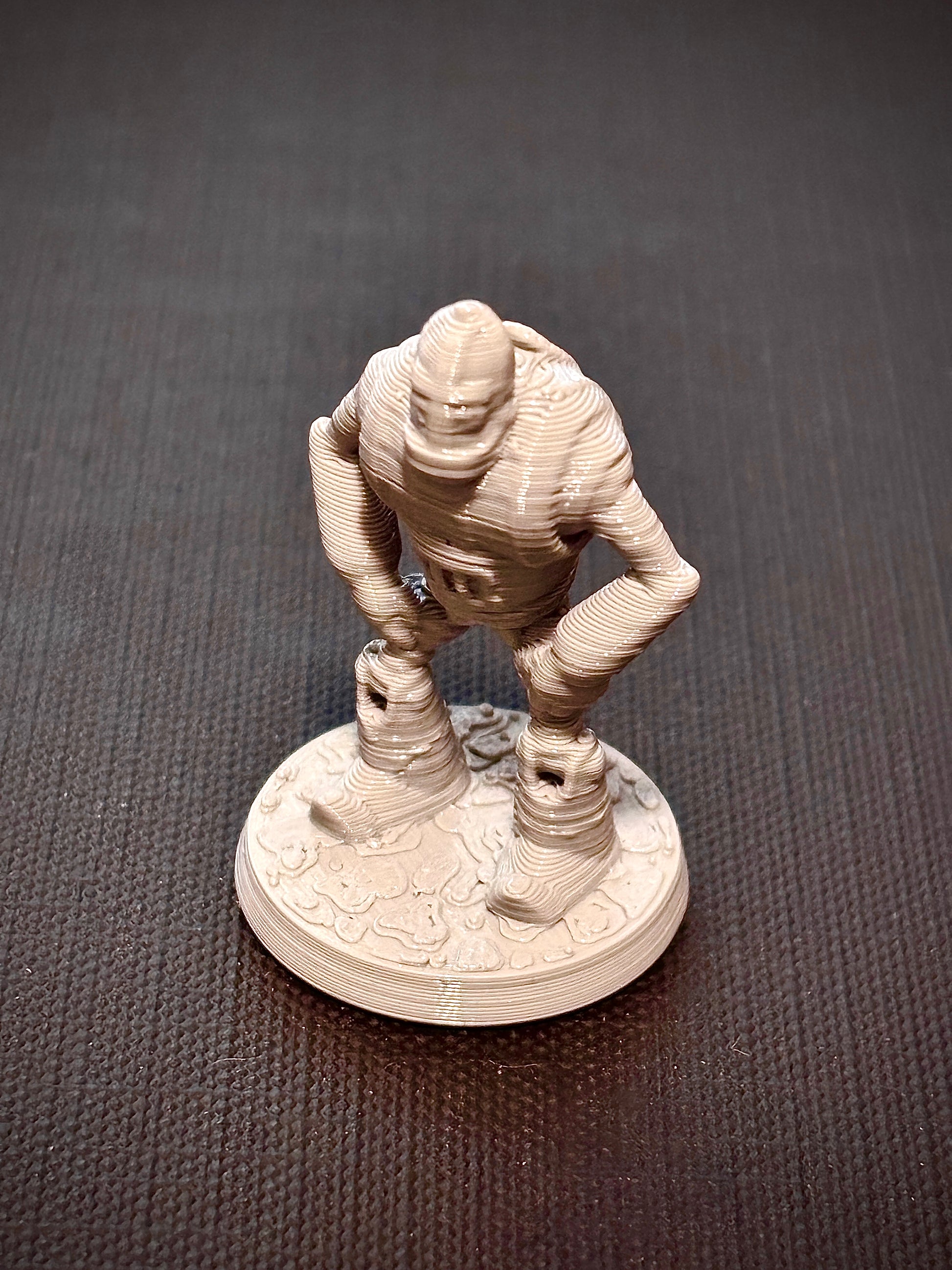 Robô de Sucata - Vista frontal