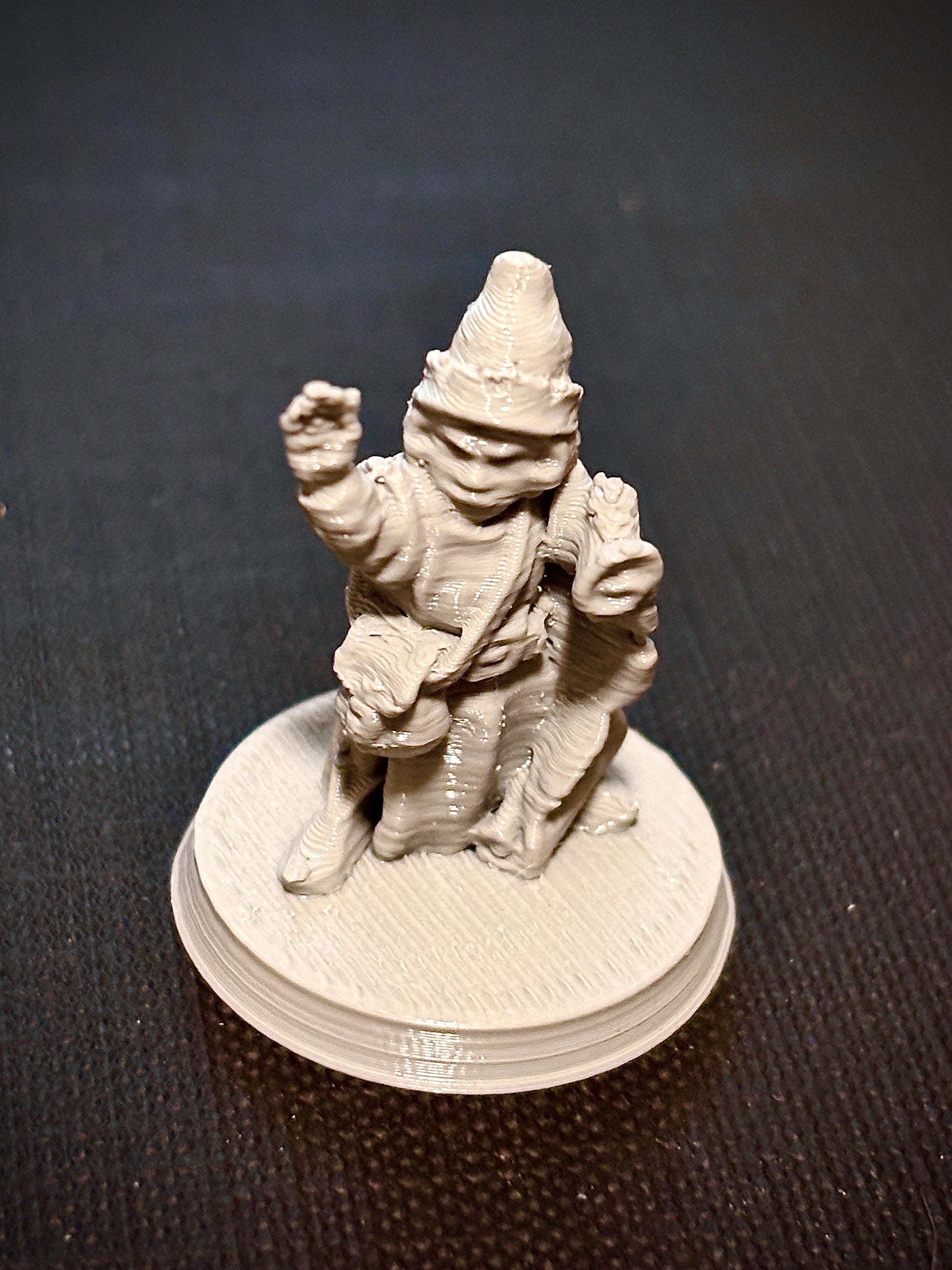 Criança Humana Maga - Vista frontal